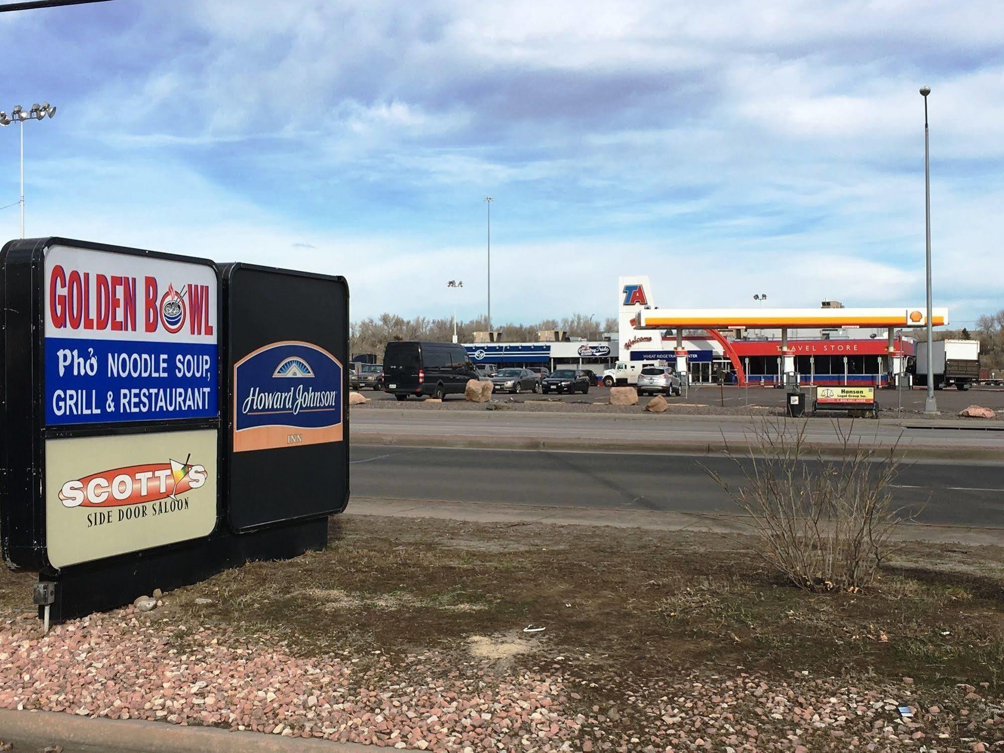 Howard Johnson By Wyndham Denver West Wheat Ridge Eksteriør billede