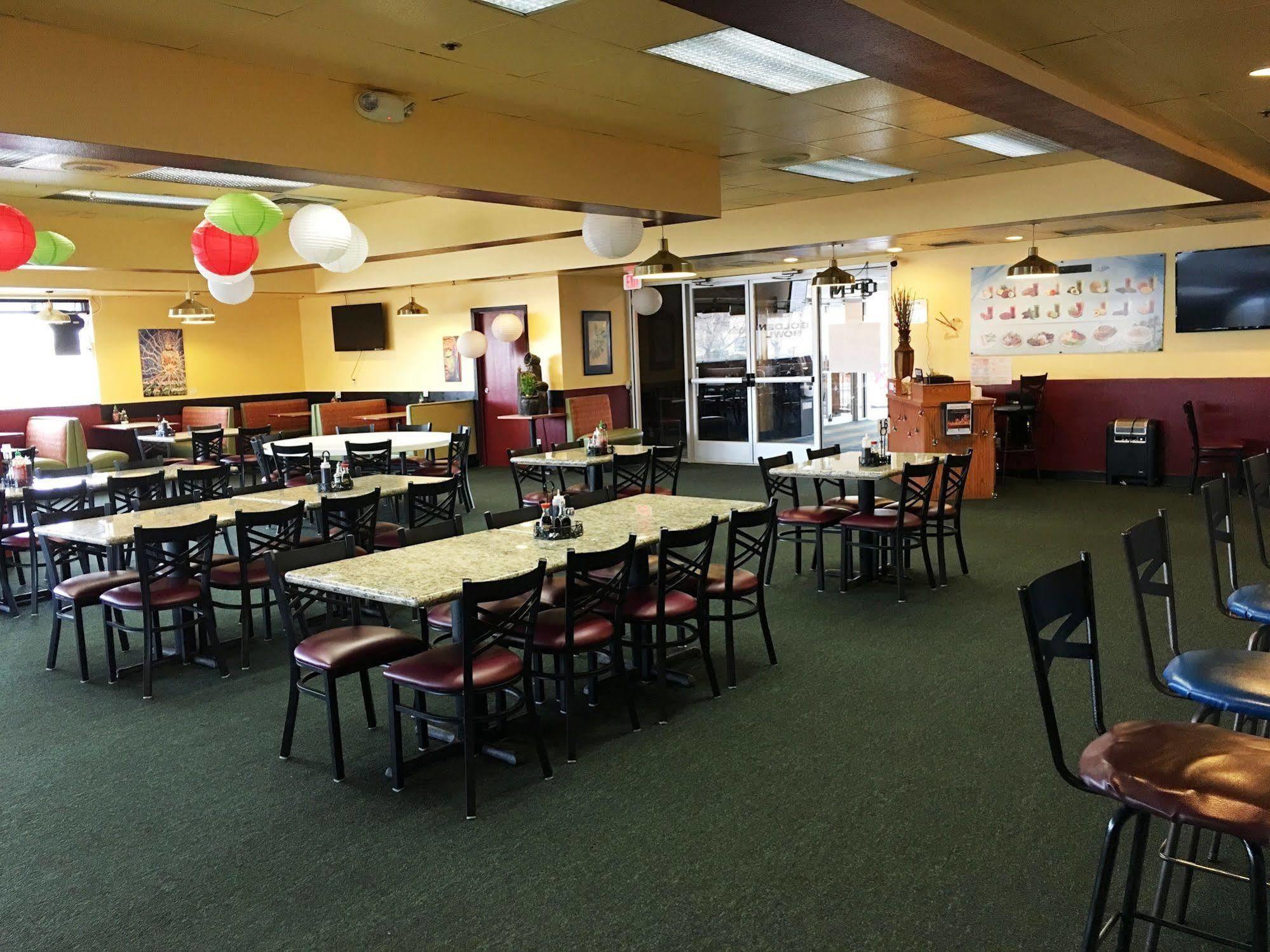 Howard Johnson By Wyndham Denver West Wheat Ridge Eksteriør billede